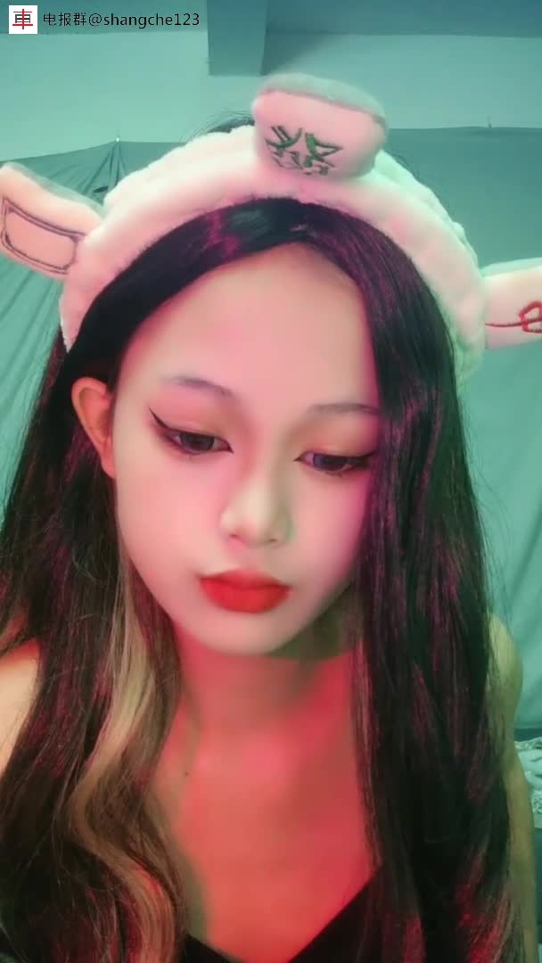 美舞M腿翘臀指尖扣入 6