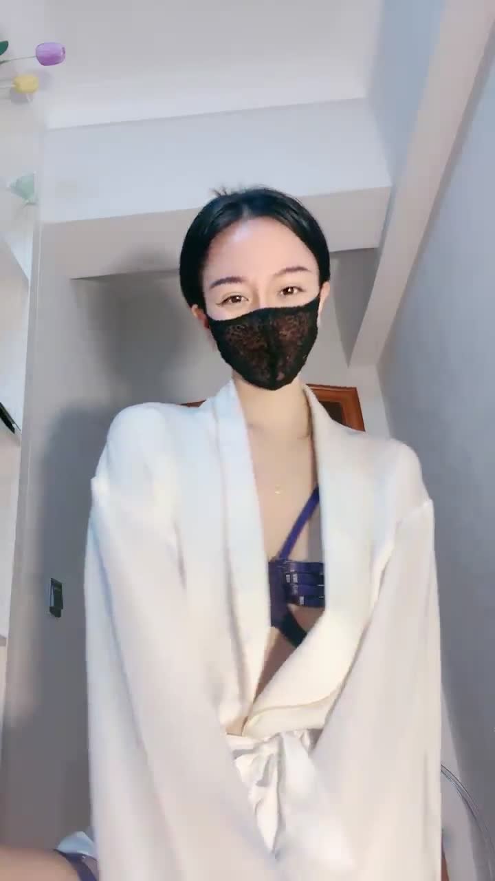 #自慰 #少女 极品少女下海直播 情趣套装性感无比 白虎粉鲍美臀 自慰抽插 高潮不断