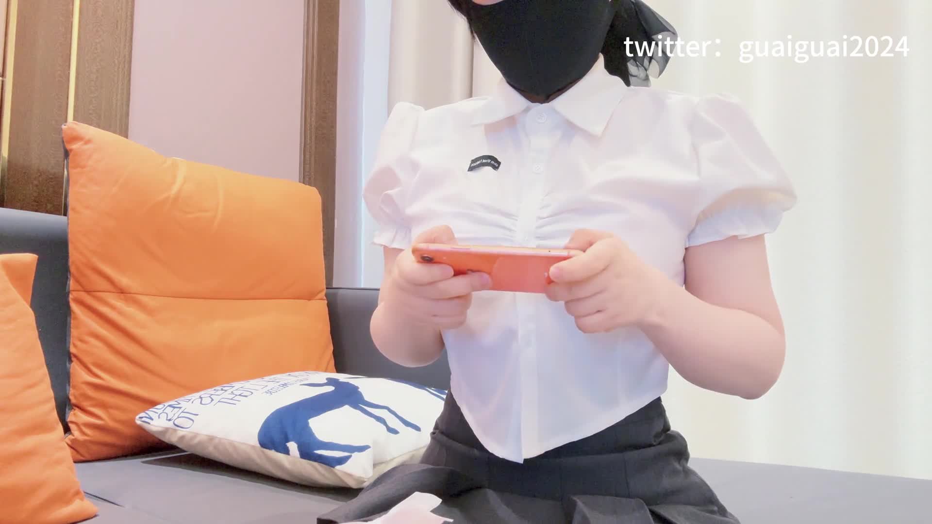 #可爱 #反差婊 #萌之乖乖 清纯白嫩小仙女小姐姐 萌之乖乖 陪玩被中出纯洁少女白里 透红的身姿 在大鸡巴爸爸的鸡巴下变成淫荡的小母狗 白嫩肌肤诱人 巨乳丰满圆润挺拔 白虎粉鲍美臀