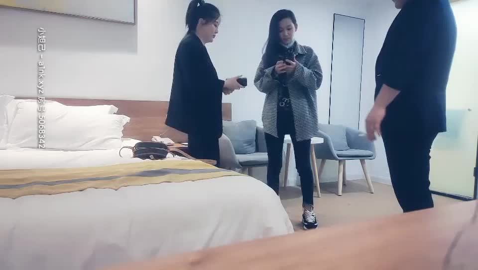 七天高端外围04-12找两妹子玩双飞