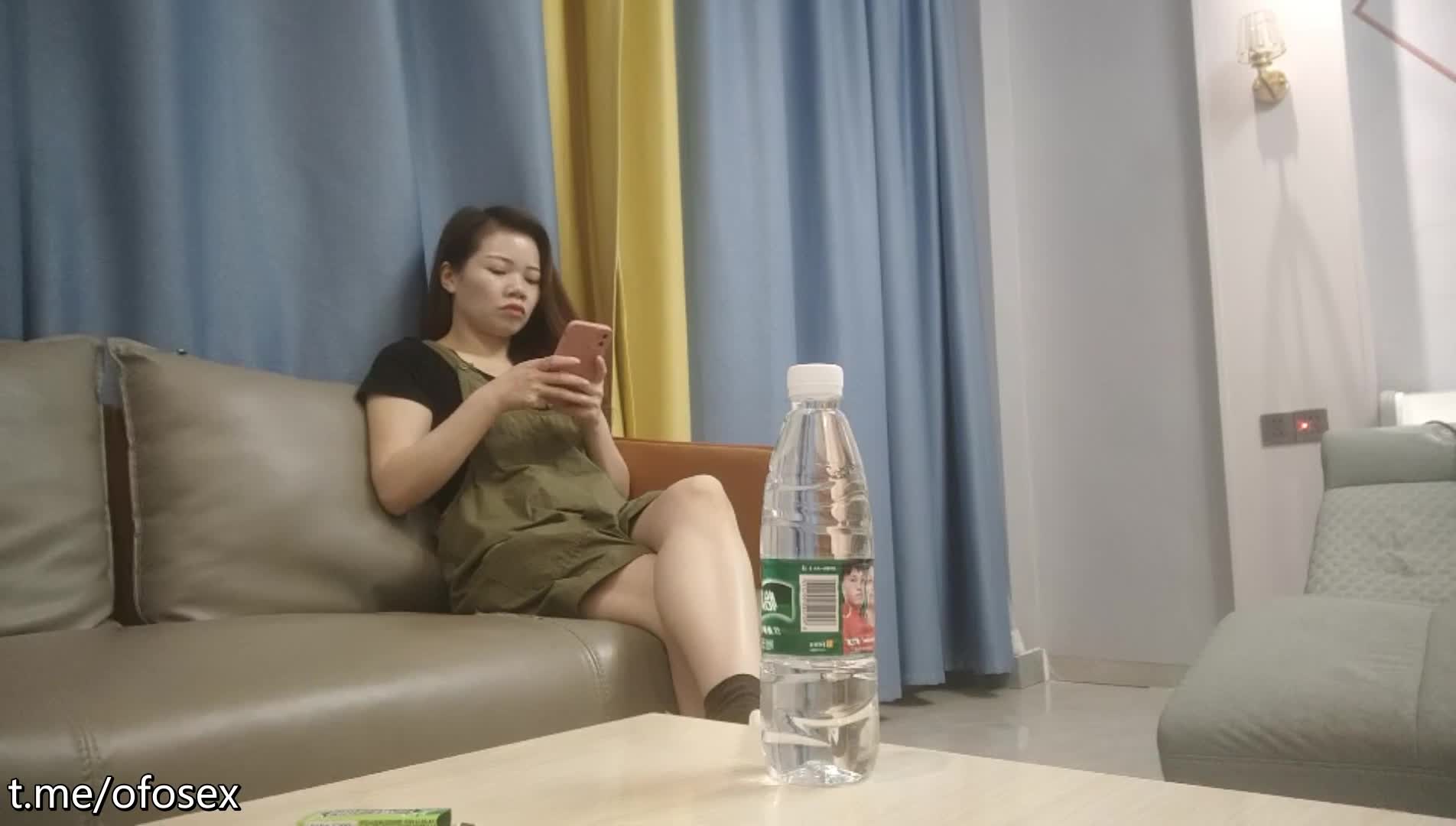【#老马探花】返场昨晚按摩妹，小骚逼妥妥的床上淫娃，秀发凌乱高潮迭起