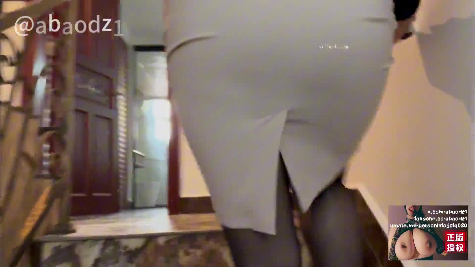 #推特 #家有e妻巨乳淫妻地产推销员傍大款更多视频合集已更新至内部群！！