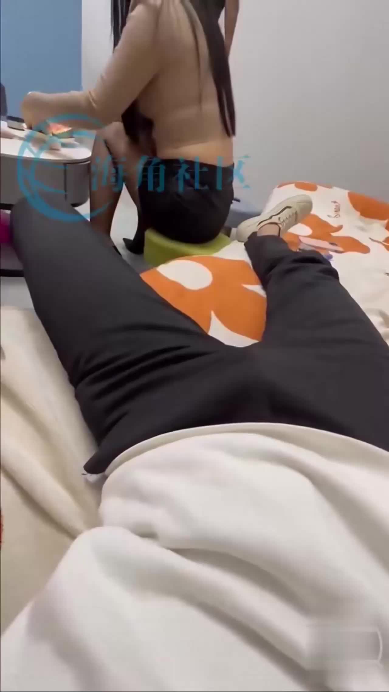 #口爆吞精 #口交 #偷拍自拍 #素人 #第一视角让性感老婆穿开档丝去安慰离异兄弟精液吃到饱