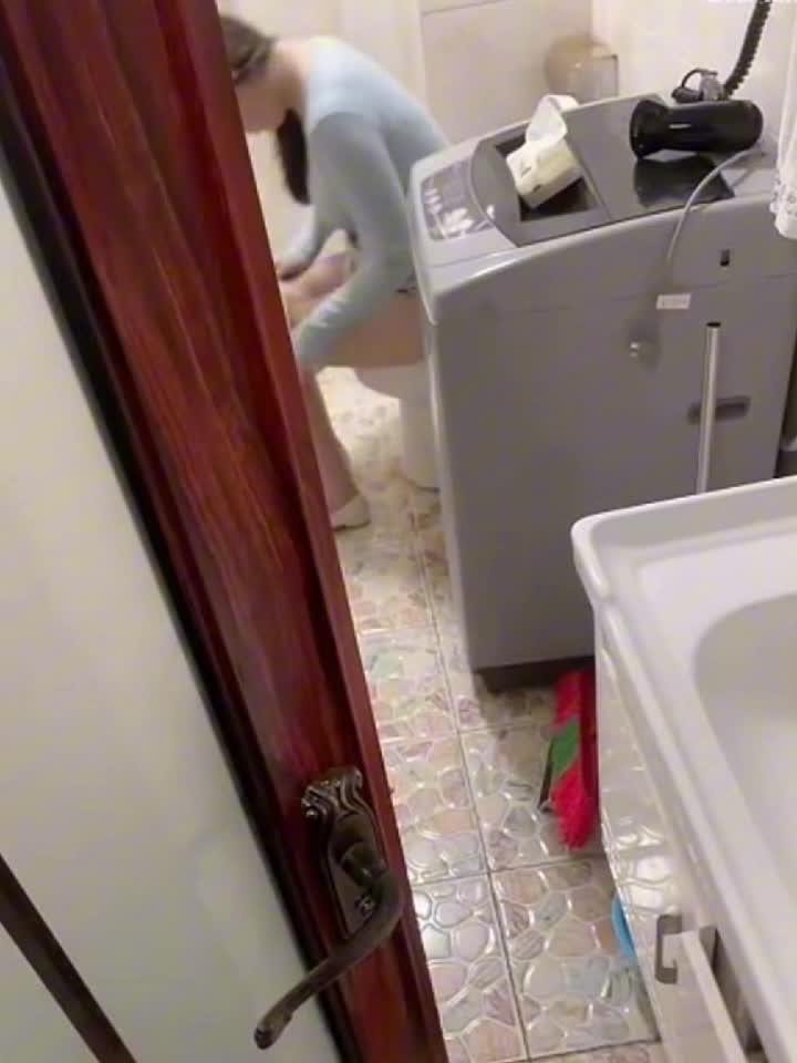 离异少妇邻居邀我小酌 不胜酒力醉倒后任我摆弄爆艹 成了我的长期炮友