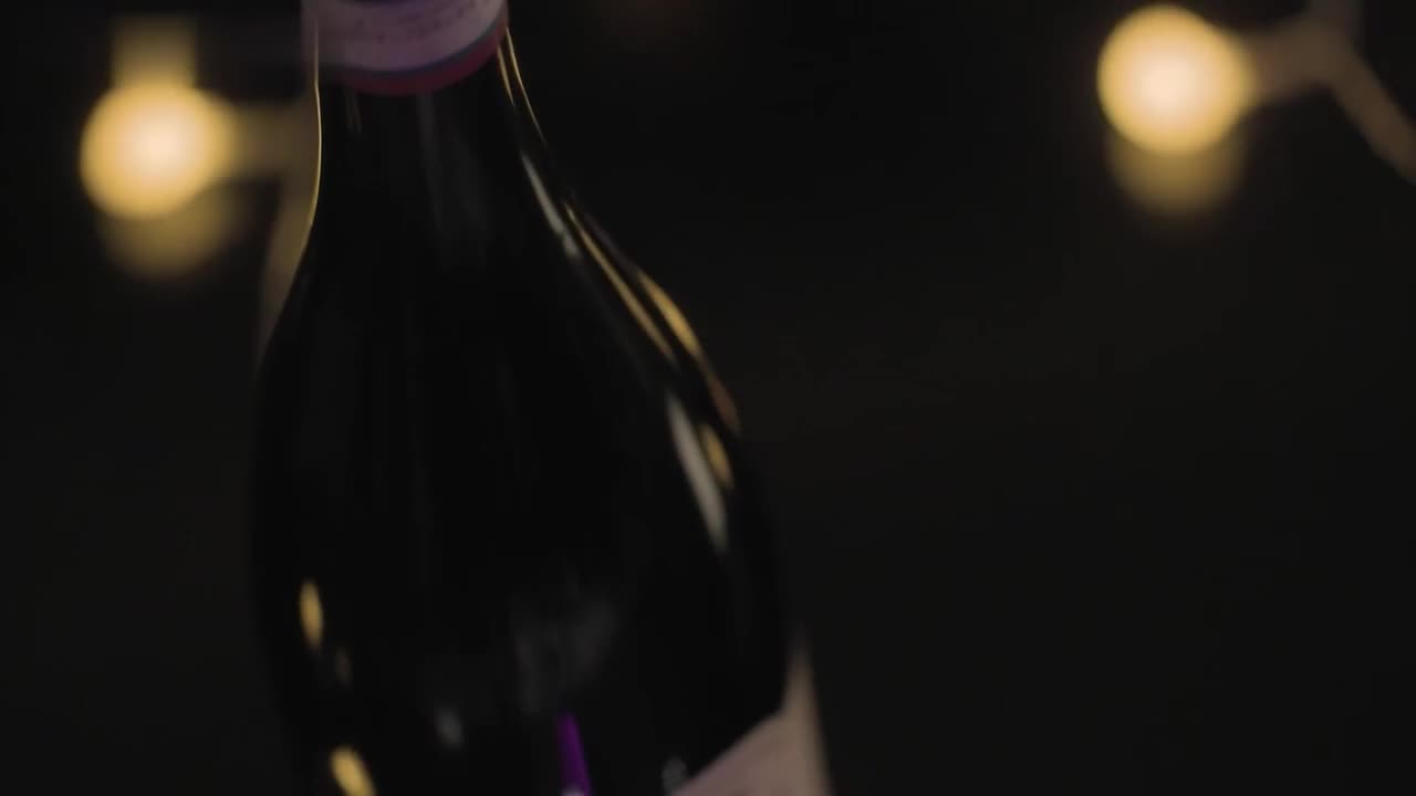 国产av(老婆爱上黑人大屌），绿帽献妻黑爹，让黑人大屌操自己老婆 #绿帽 #李蓉蓉 #媚黑 #国产 #麻豆更多她的作品请点击搜索李蓉蓉 搜她的全部作品