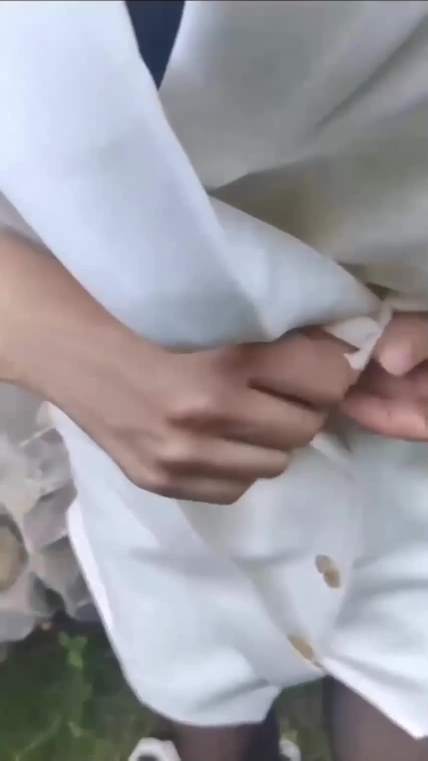 #口交 #偷拍自拍 #素人 #第一视角 #业余真实求了嫂子一个月终于答应跟我出来户外做爱