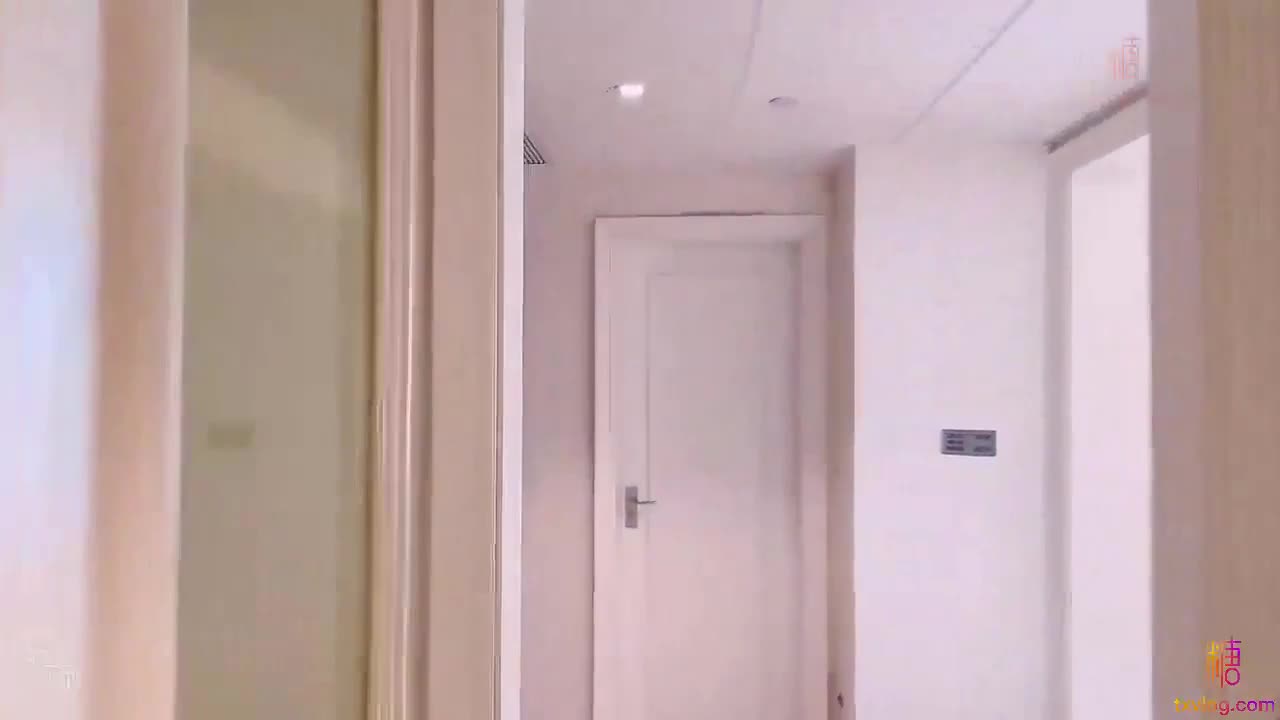 #国产剧情 #淫叫 #骚逼 #骚货 #学生充气娃娃初体验