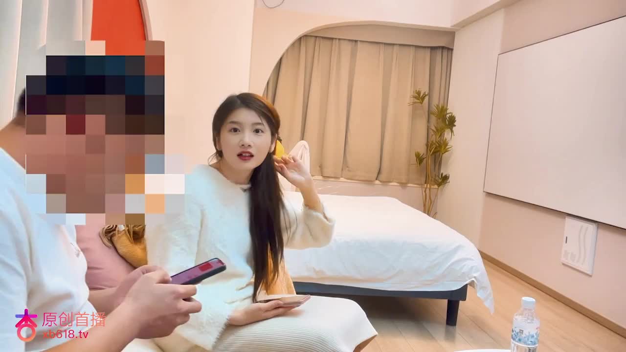 【小浪探花】外表看起来清纯小妹妹刚刚下海小穴又紧又多水 素人自拍 #探花 #偷拍