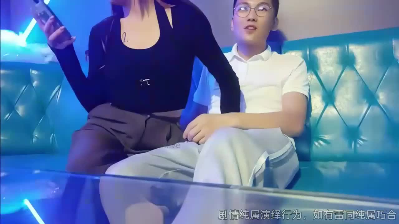 #妓女 #口交 #偷拍自拍 #探花 #素人商务KTV御姐范公主沙发上扣穴调情后入爆怼