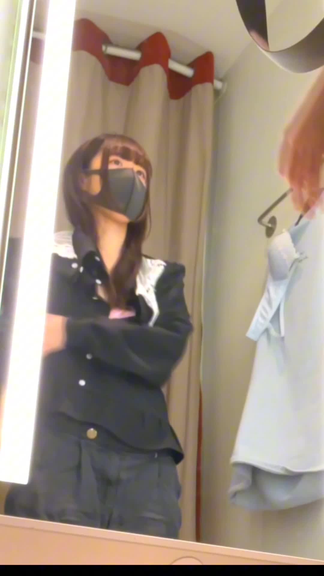 日本更衣室换衣