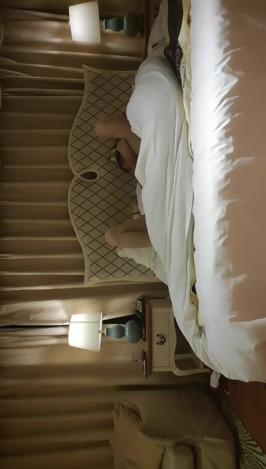 #熟女 #少妇 #探花 泡良达人深夜约操极品小姐姐，风骚淫荡观音坐莲