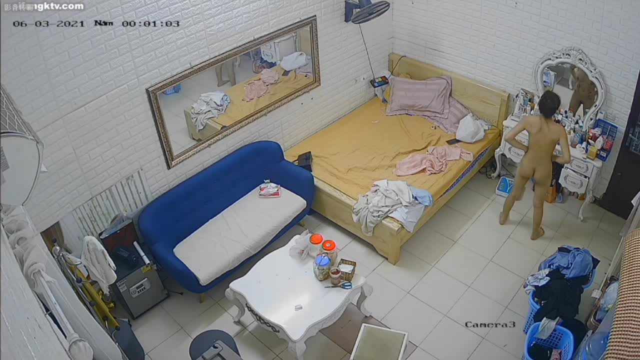 三个合租美女的日常 -2