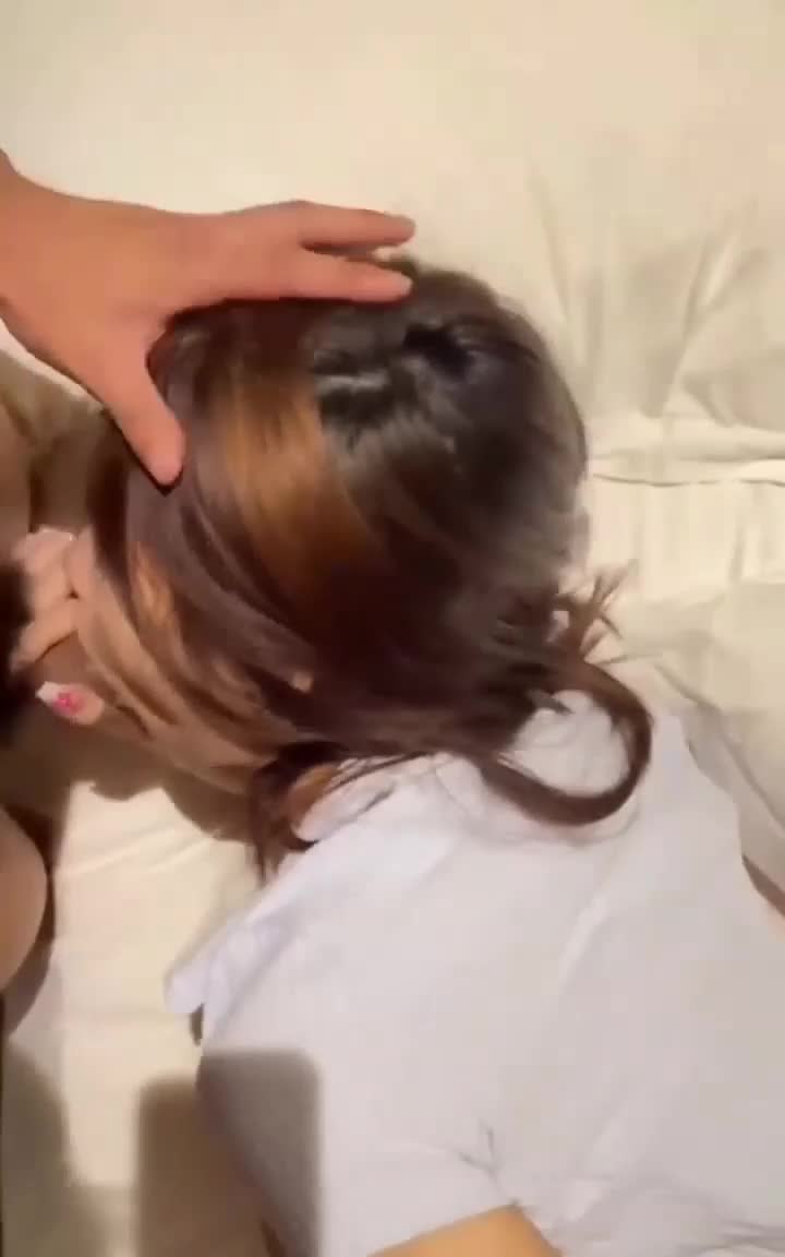 #口爆吞精 #口交 #偷拍自拍 #素人 #第一视角白天高冷女神晚上吞精浪女