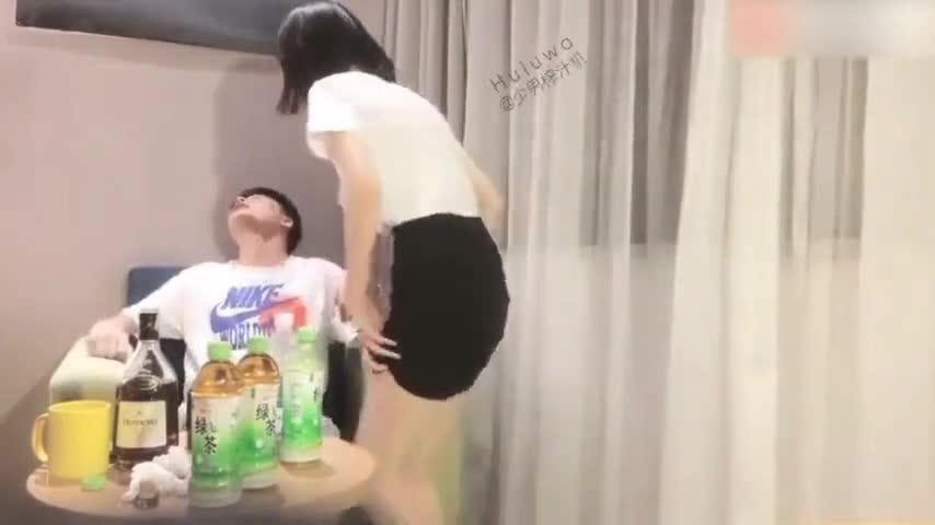 #偷拍自拍 #探花 #素人 #业余真实 #叫床大神酒店灌醉20岁极品大学生女孩爆操