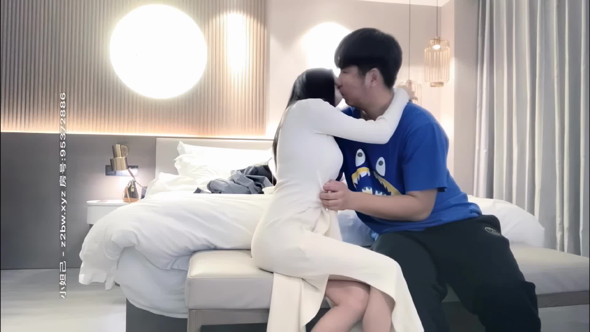 #小宝探花【4K高清字幕版】小宝寻花深夜第二场约了个白色长裙漂亮妹子啪啪，舌吻调情情趣透视装上位骑坐大力猛操