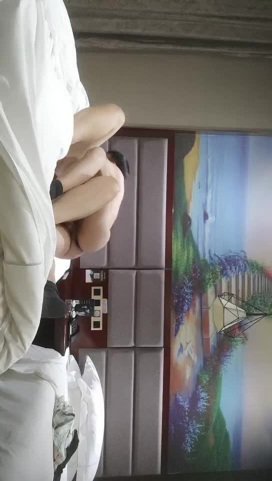 #熟女 #少妇 乡村寻花大哥约的良家老阿姨酒店激情啪啪，吃着奶子摸着逼给她舔得好湿，大鸡巴各种抽插冒白浆