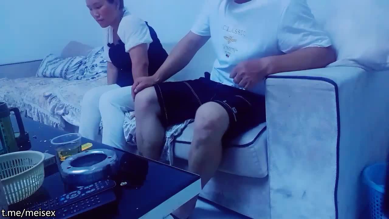 这是个保洁阿姨收割机，良家，热火朝天连续干炮抠逼 #熟女 #淫妻
