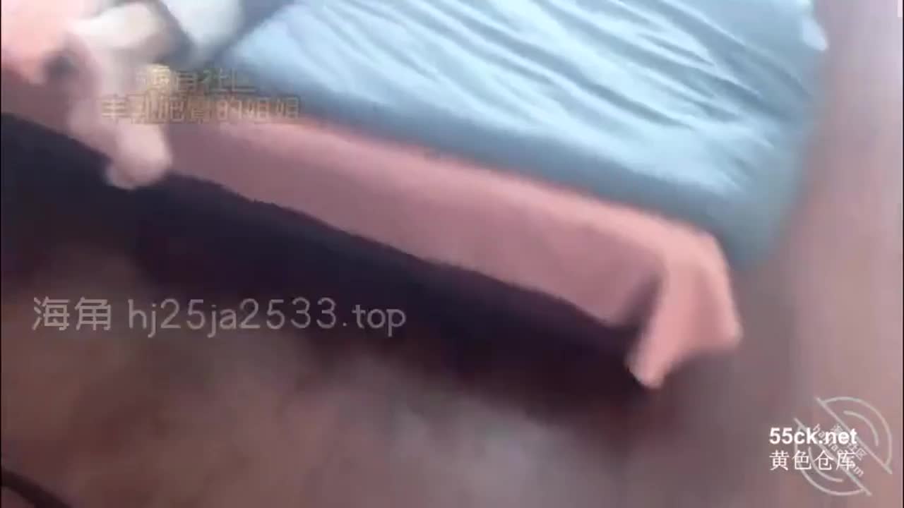 #乱伦 #巨乳 #口交 #后入家庭乱伦家里宾客如云偷偷操了姐姐转头又干了妹妹