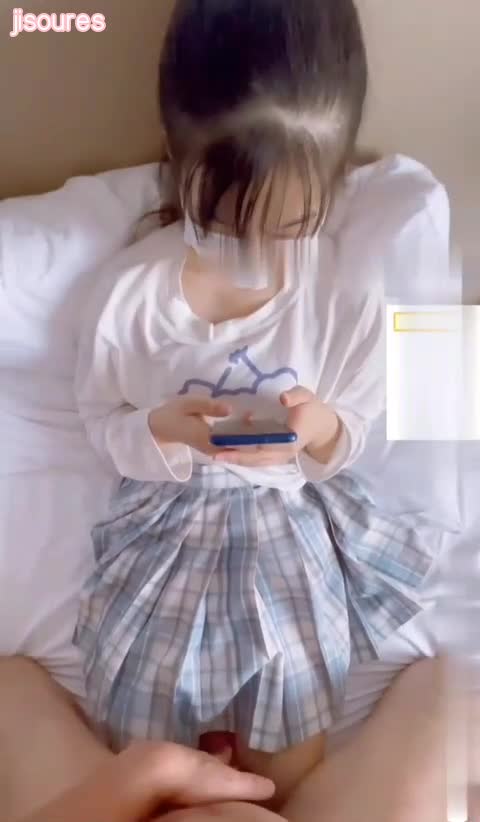 #足交 #少女 #萝莉 #渔网 #啊森摄影啊森摄影，这人的妹子质量也不错，钟爱美足美腿。