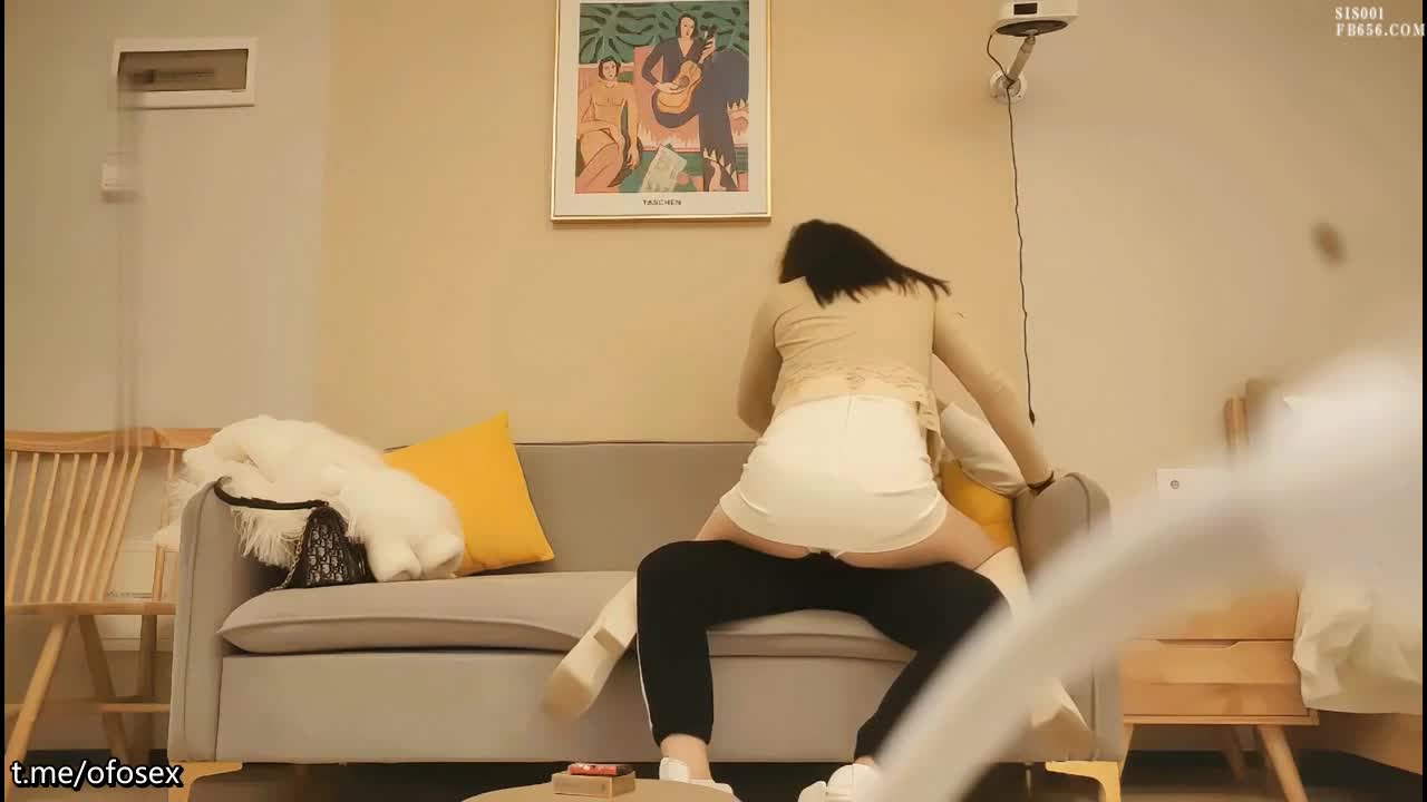 尤物级包臀裙长筒靴丰满御姐黏起人来销魂受不了，紧紧搂住求亲亲操操不停扭动挑逗，这美景猛烈抽插搞 #熟女 #探花  #淫妻