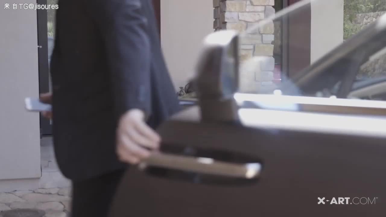 老板的丰满秘书点击进群,有违