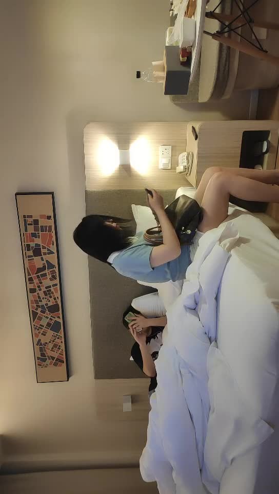 #熟女 #少妇  小伙大战漂亮人妻姐姐 ，风骚主动，观音坐莲一脸享受陶醉其中