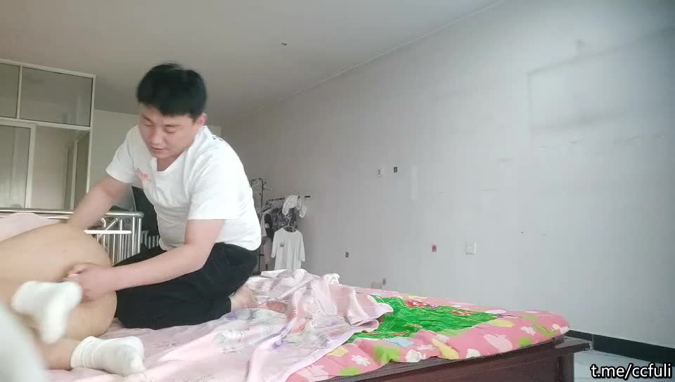 #熟女 #骚妇  #少妇 约了个饥渴漂亮良家少妇深喉口爆各种姿势啪啪，真想发给她老公看看他的骚样