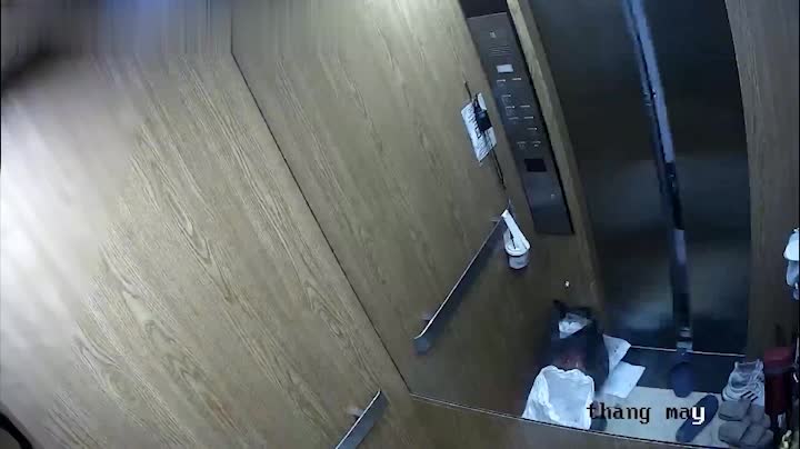 【居家盗摄】上海气质单身女白领的日常，私密生活完全暴露