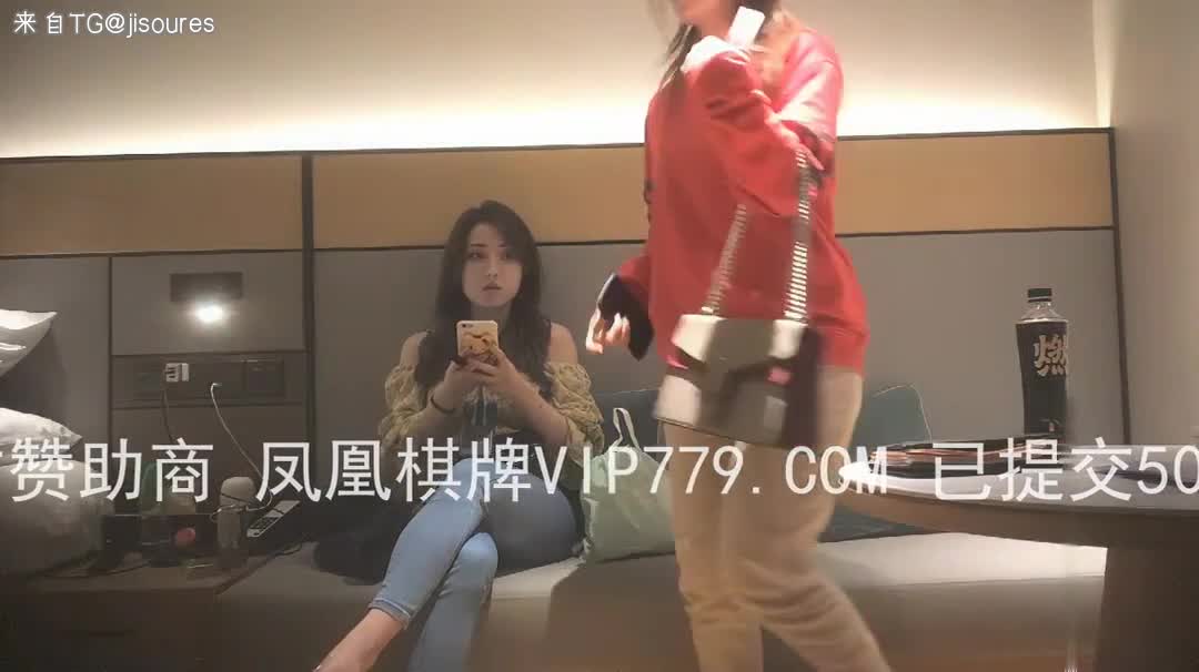 以前女孩子扒开内裤才能看见屁股, 现在的扒开屁股才能看见内裤