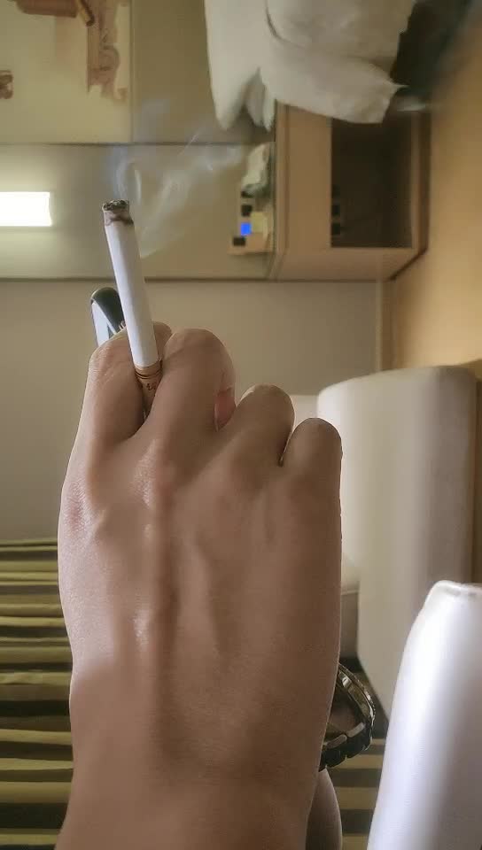 #熟女  #少妇  返场跳爵士舞的小少妇，背着男朋友出来做，万众期待，人气爆棚，极品尤物，撸管佳作必看