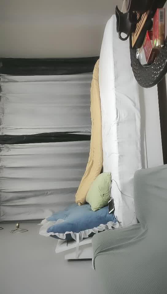 #熟女  #少妇 网约一身黑裙少妇，隔着衣服摸屁股调情，蹲着深喉口交，镜头前扶着屁股后入，骑乘打桩娇喘连连