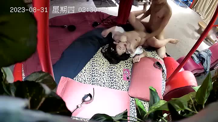 酒店偷拍绝美女神反差婊模特身材美女和男友激情