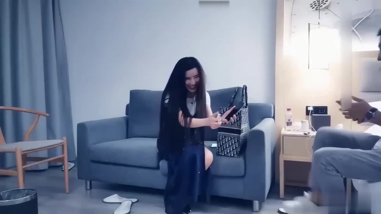 #熟女 #少妇  #探花  长裙大长腿少妇情趣黑丝猛草呻吟