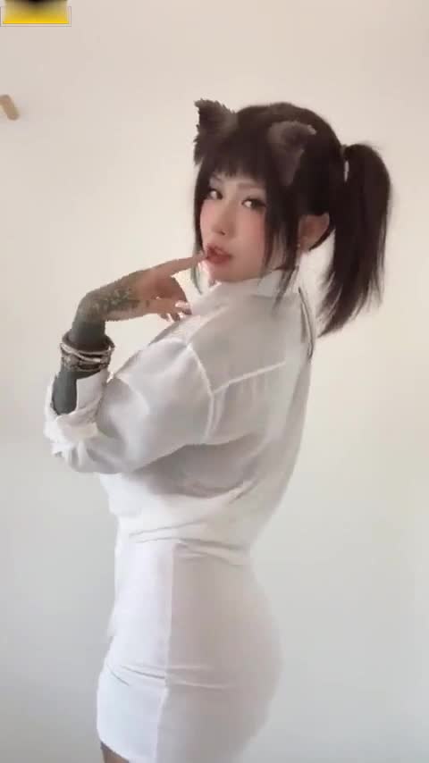 #纹身 #淫叫 #骚逼 #抖奶 #挑逗巨乳福利姬高乔尤美最新福利