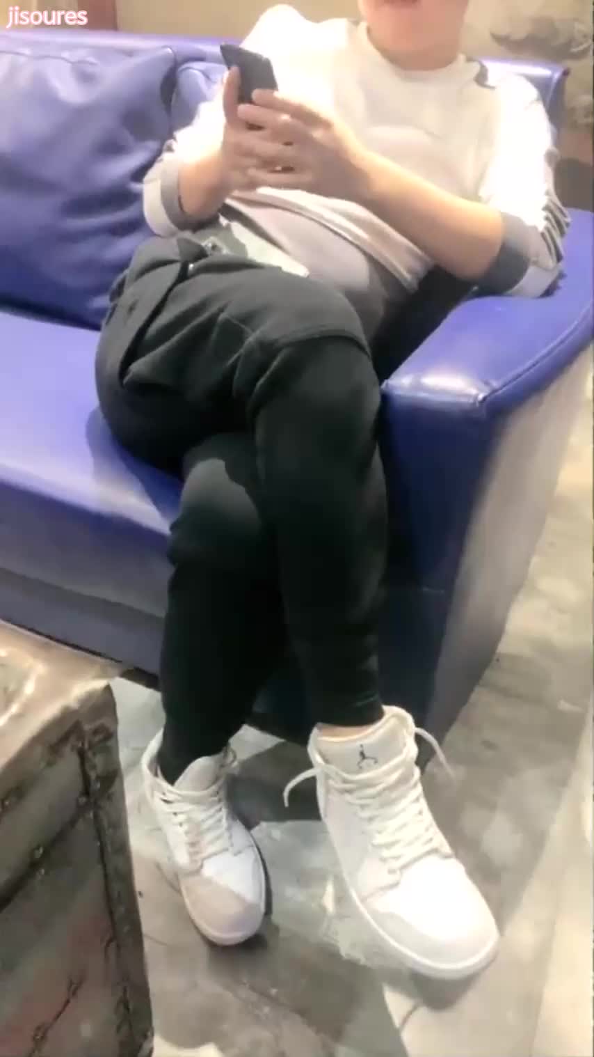 女孩KTV酒被人强上，大神真刺激牛人～没谁了