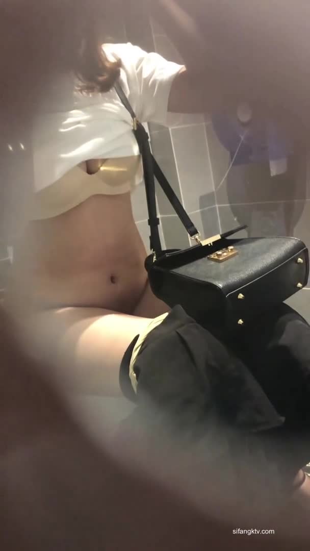【厕拍】多个衣裙小姐姐脱光全裸撒尿被偷窥！【资源特色】：高颜值 看奶子 看B【来源方式】：私房购买【资源日期】：2024年【文件大小】：未知【时间长度】：30分钟（36V）【标签】#厕拍 #偷拍 #精品（电报群 @ZYjia1，唯一中转站）