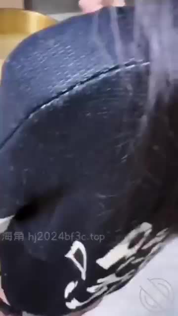 #白虎 #乱伦 #萝莉 #强制 趁妹妹在厨房和我爸打电话扯掉内裤按餐桌上狂操不敢出声挂掉电话疯狂输出腿都干的直不起来了穿着渔网袜恨不得抱操