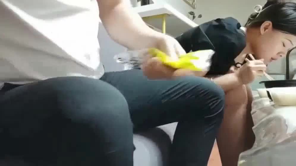 #国产精品 #中国黄金小姨子 #偷情乱伦姐姐出差刚走中国黄金珠宝销售小姨子和姐夫偷情乱伦