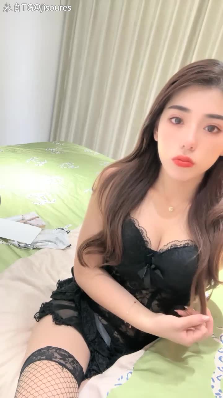 #国产精品 #主播 #妍妹儿 极品颜值主播反差黑森林自慰直播