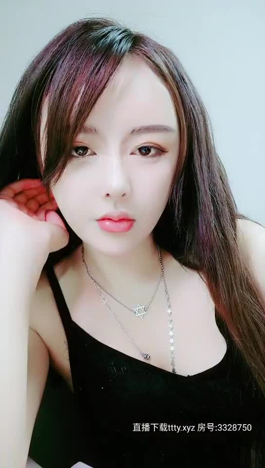 #唐泽雪 #汪静 #龙婆 平台第一尤物，美臀爆乳女神前期直播视频