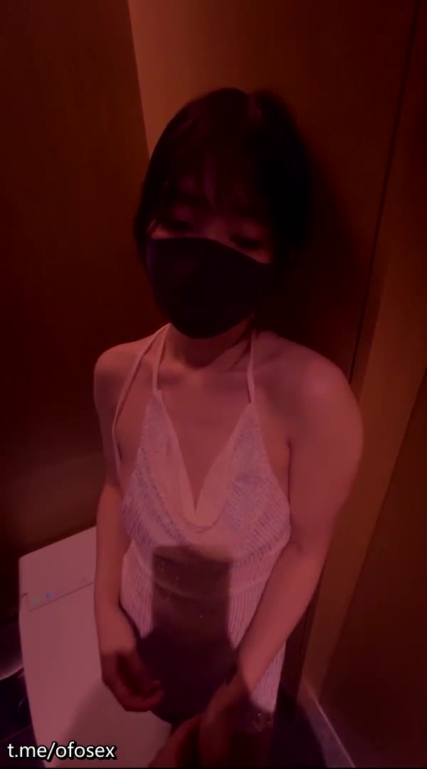 火爆网红 玩偶姐姐『HongKongDoll』2024-07-13 新剧情 同居的她 上+水手服学生装嫩妹自慰