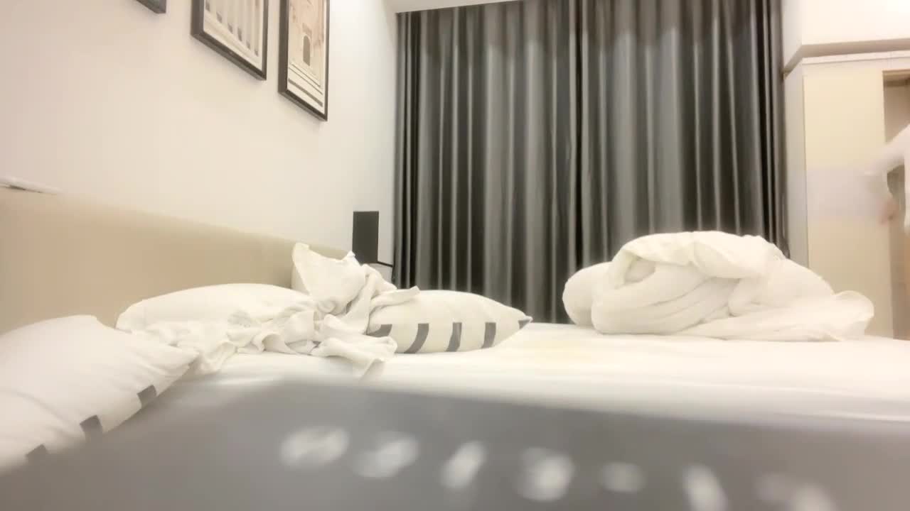 【猴哥探花】超嫩学生妹全力输出爆操一线天嫩穴激烈骚叫 素人自拍 学生 #探花 #偷拍