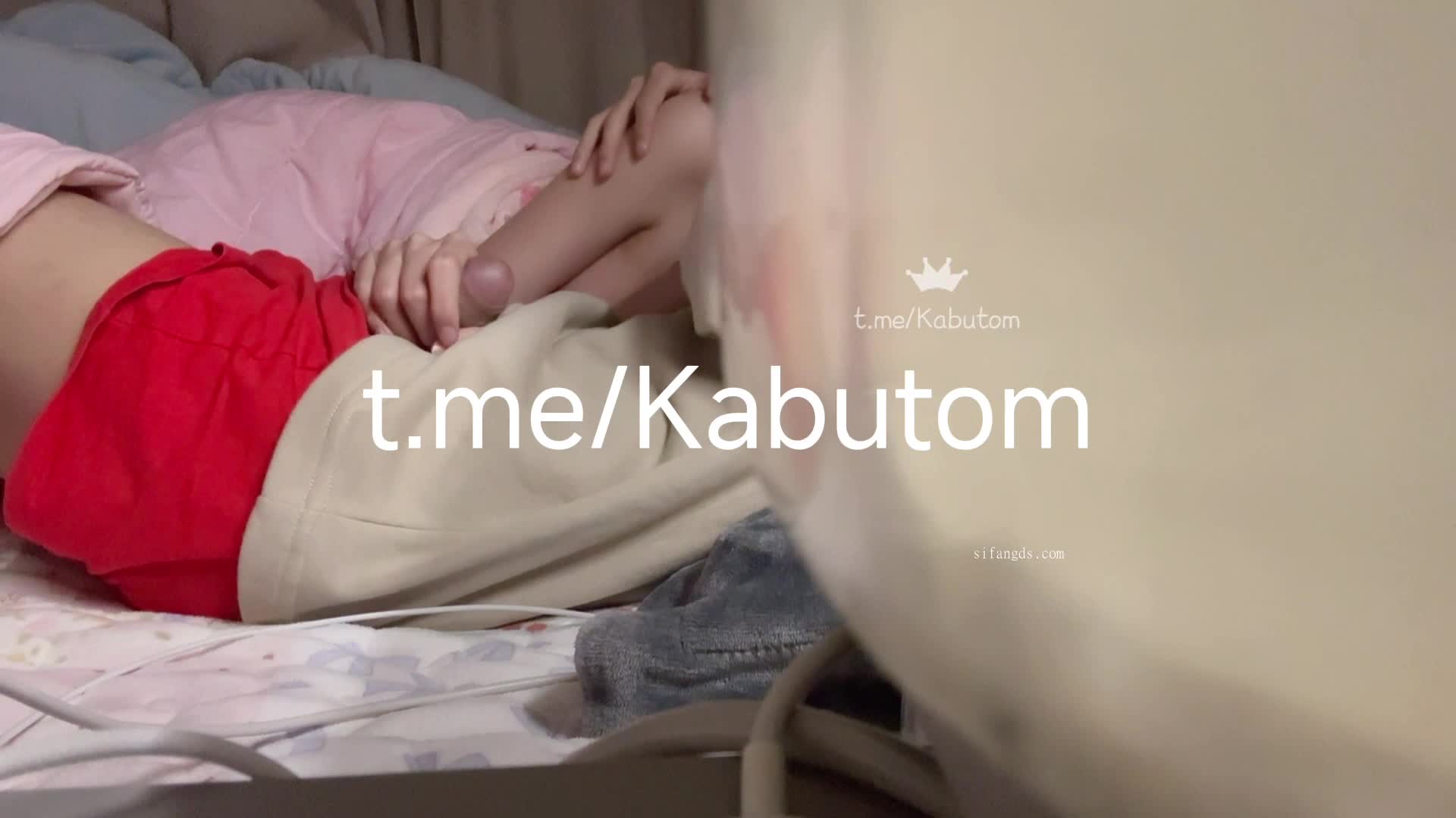 #fKabuto #Kabutom 推特原创约炮大神约炮十多位极品颜值女神，深喉口交，后入翘臀，女上位骑乘，无套内射！约炮纹身精神小妹辣妹母狗34部