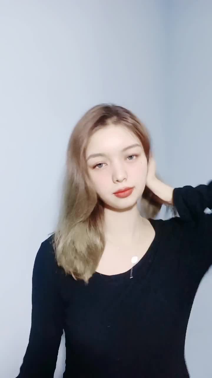 阿富汗女人不露脸1919062278_20250224-221531-915