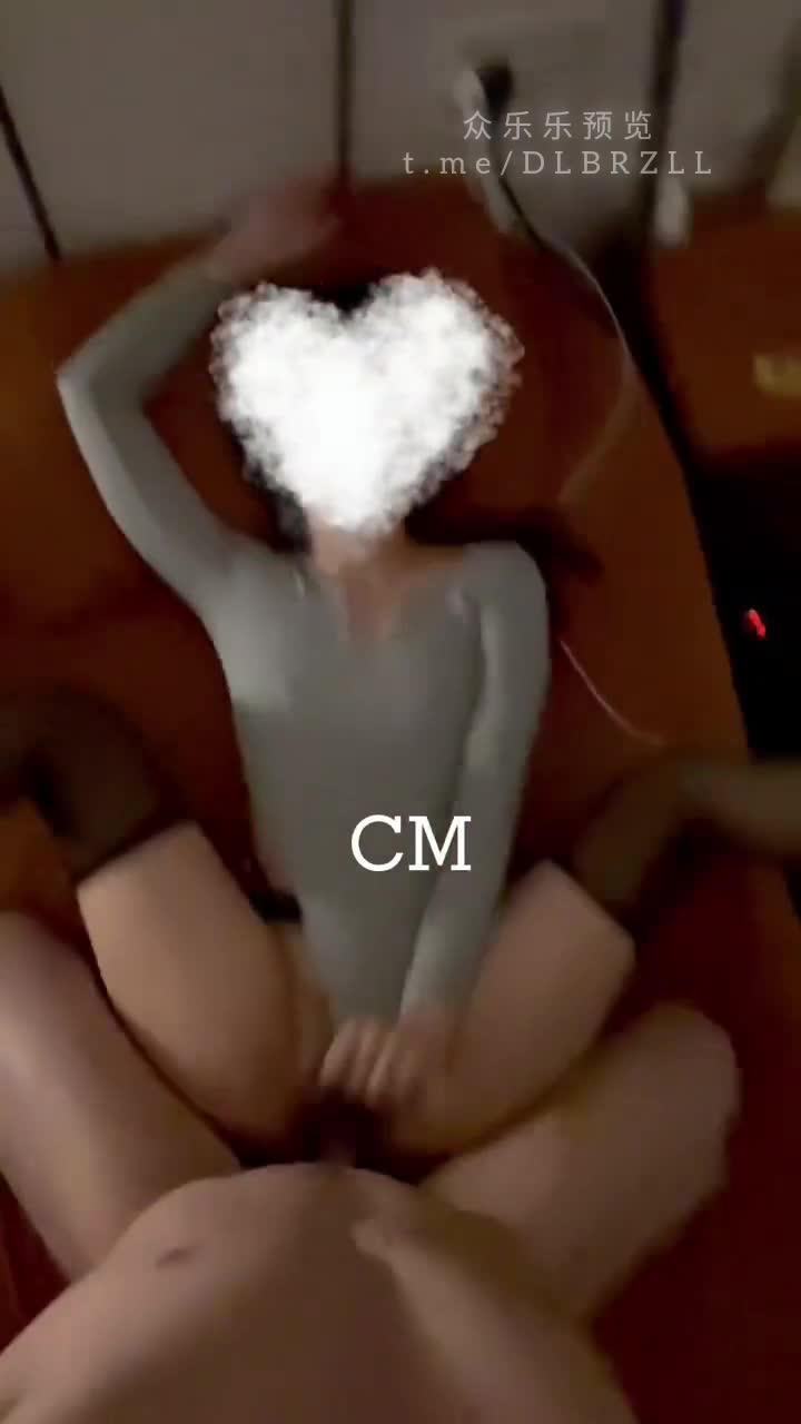 #CM #mr_polarbear 推特高端约啪大神，经常健身的型男，约啪各行各业女神，在大神的猛烈性爱攻势下，无不变成只知索取的母狗！80部
