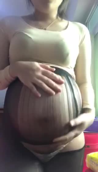 巨乳大奶孕妇露脸直播自慰