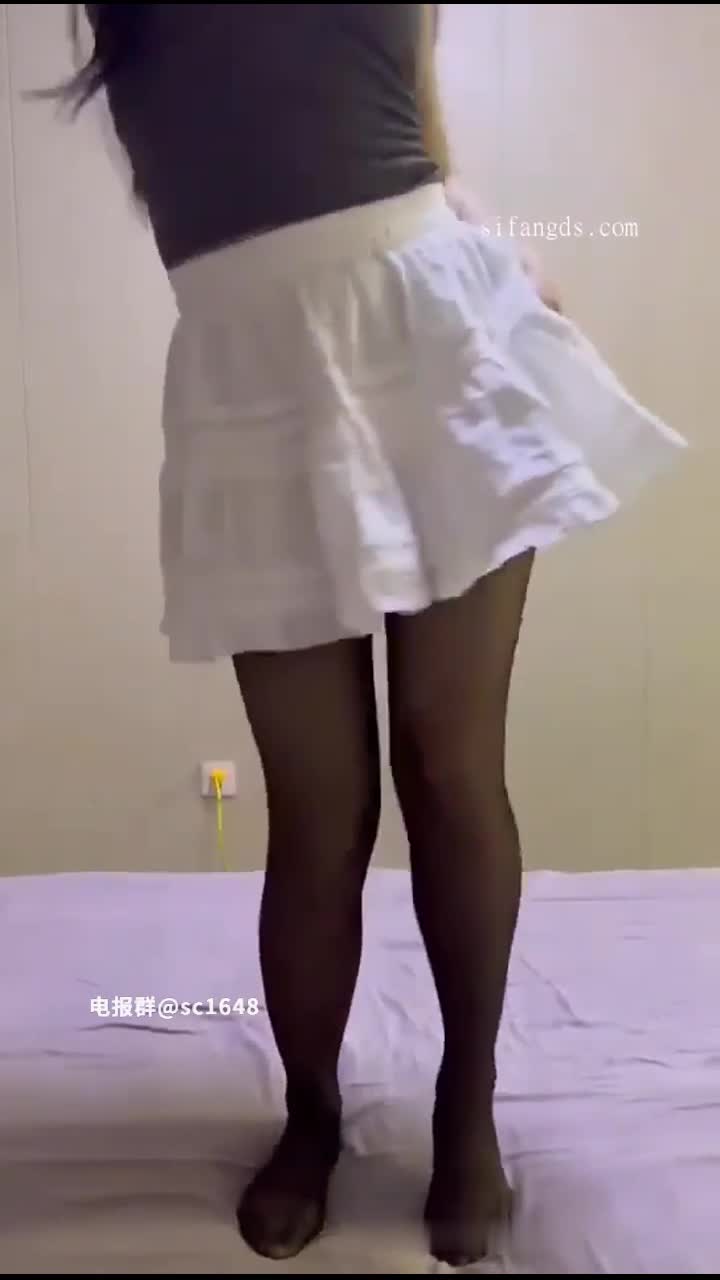 #少妇 #快手 #可小艾 极品丝袜高跟御姐，最新丝足诱惑道具自慰福利合集共12个视频