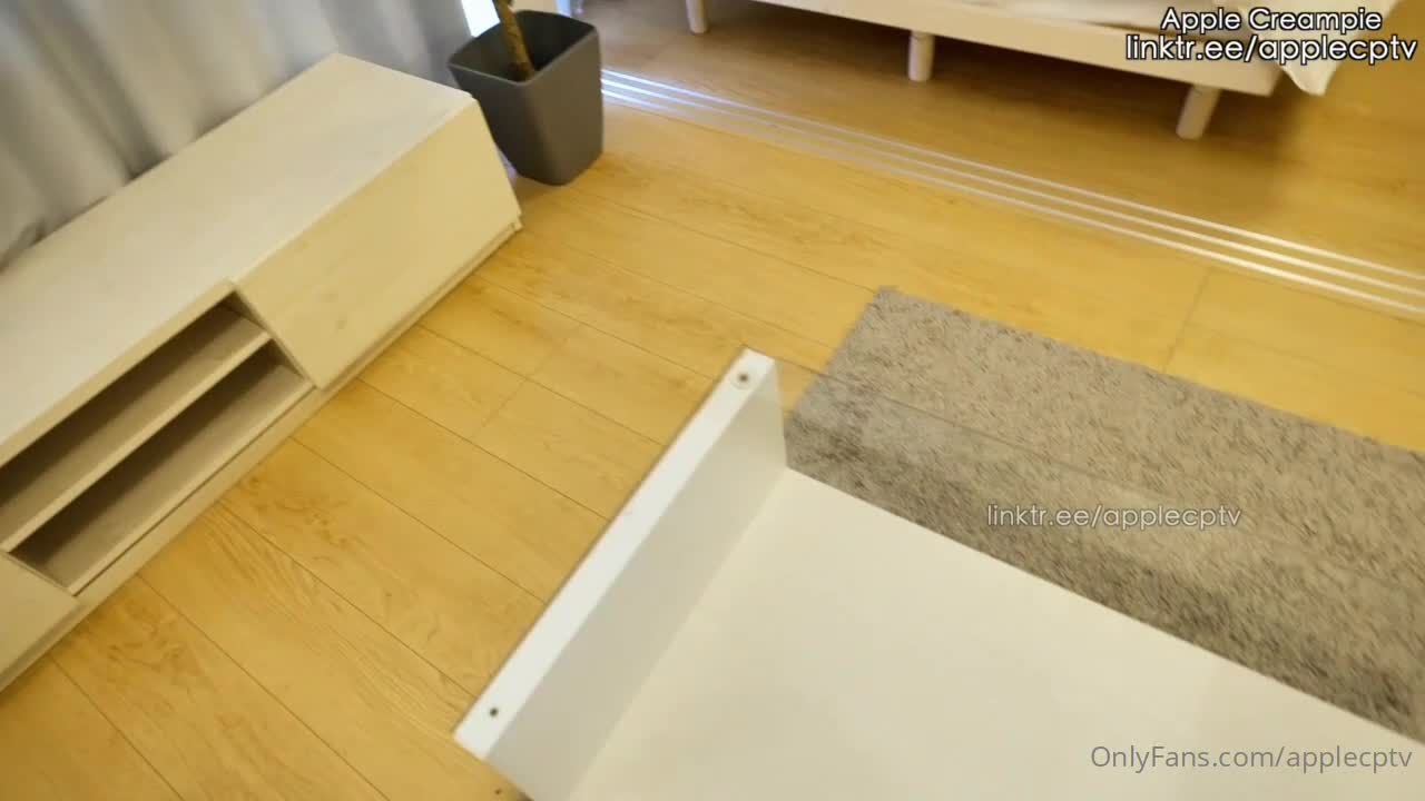 【糖心VLOG】「Apple」医生9之《讨厌的房客》租客发现房中有异响呼唤性感房东来“检查”~自己的身体#糖心VLOG #Apple
