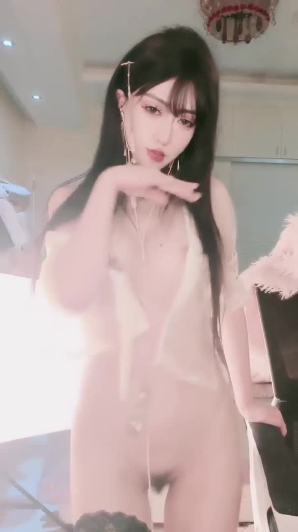 【你们的花花】 淫荡尤物高颜值反差女神! 大尺度道具自慰~大潮喷~裸舞~8小时管饱#你们的花花 #高颜值 #反差 #女神 #自慰
