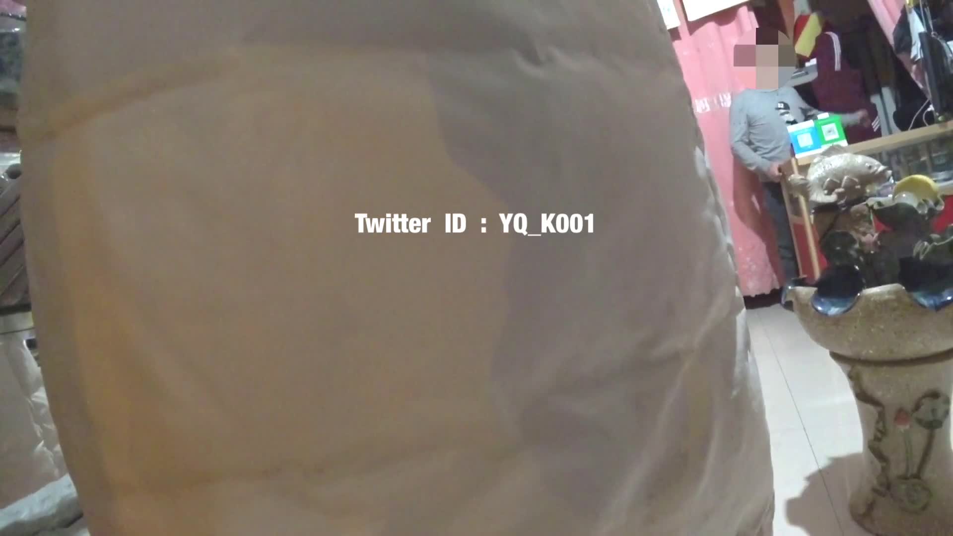 YQK全系列。直接当着情趣店老板的面换情趣内衣，又一个老板被老婆玩害羞了 #YQK #淫妻绿帽 #露出 #国产精品